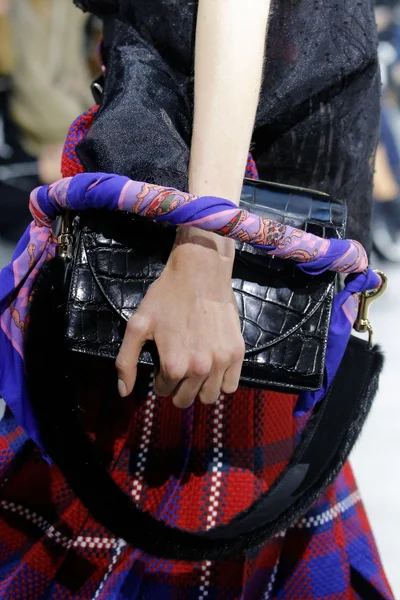 Look 36